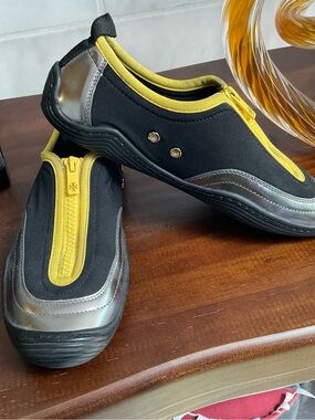 Tory Burch Black and Yellow Zip-Front Slip-On Loafers